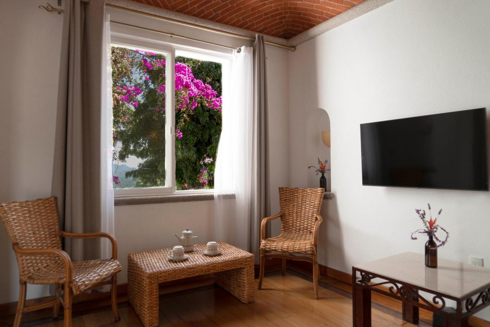 Posada Del Tepozteco - Hotel & Gallery 테포츨란 외부 사진